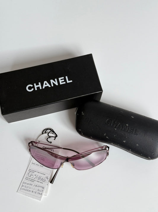 Iconic Chanel Sunglasses 4073 pink