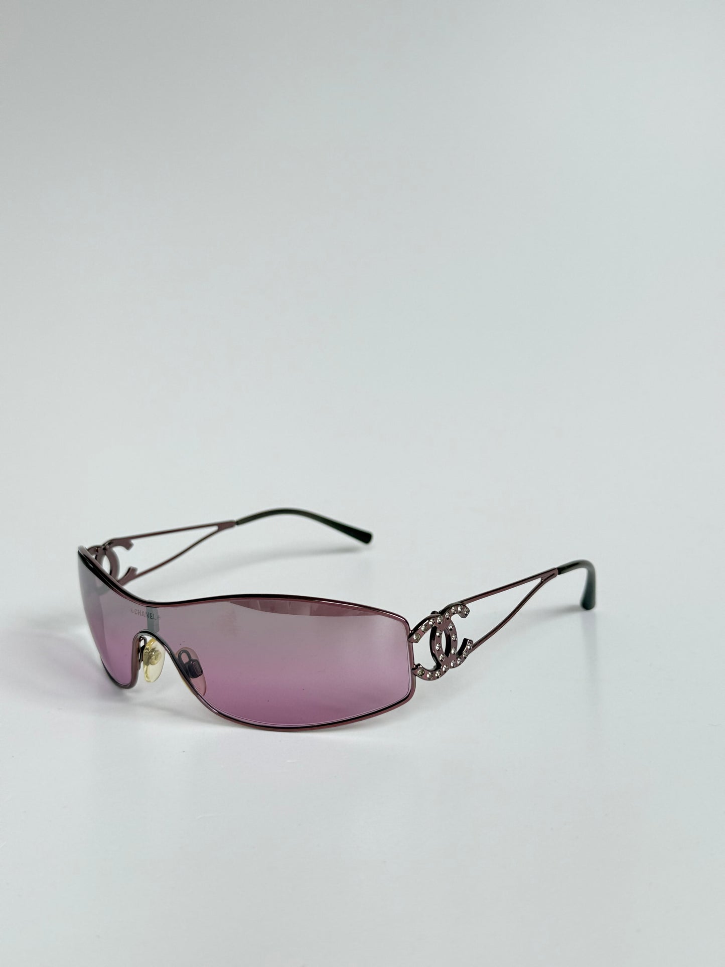 Iconic Chanel Sunglasses 4073 pink